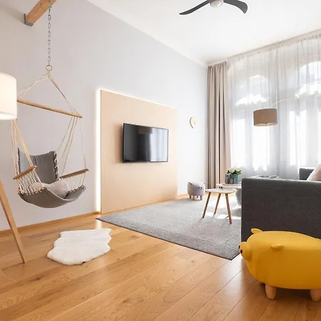 Negrelli - Main Bus Station Apartment