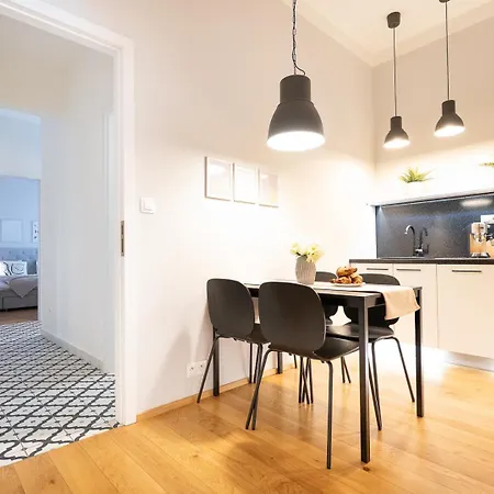 Negrelli - Main Bus Station Apartment